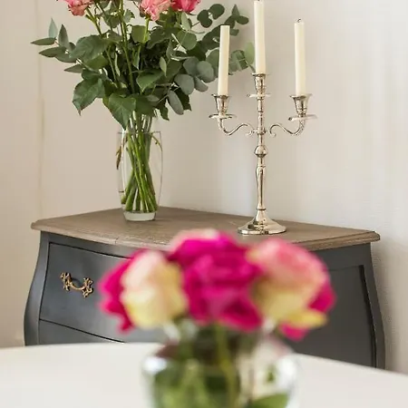 아파트 Mana - Bleu Pacifique - Vue Sur Place Ducale Avec Parking Prive Inclus Charleville-Mézières