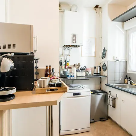 Mana - Bleu Pacifique - Vue Sur Place Ducale Avec Parking Prive Inclus * Charleville-Mézières